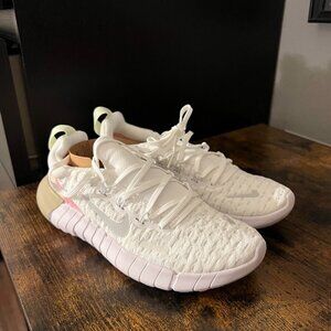 Nike Free Run 5.0 Summit White Pink Running Shoes - Women's Size 6